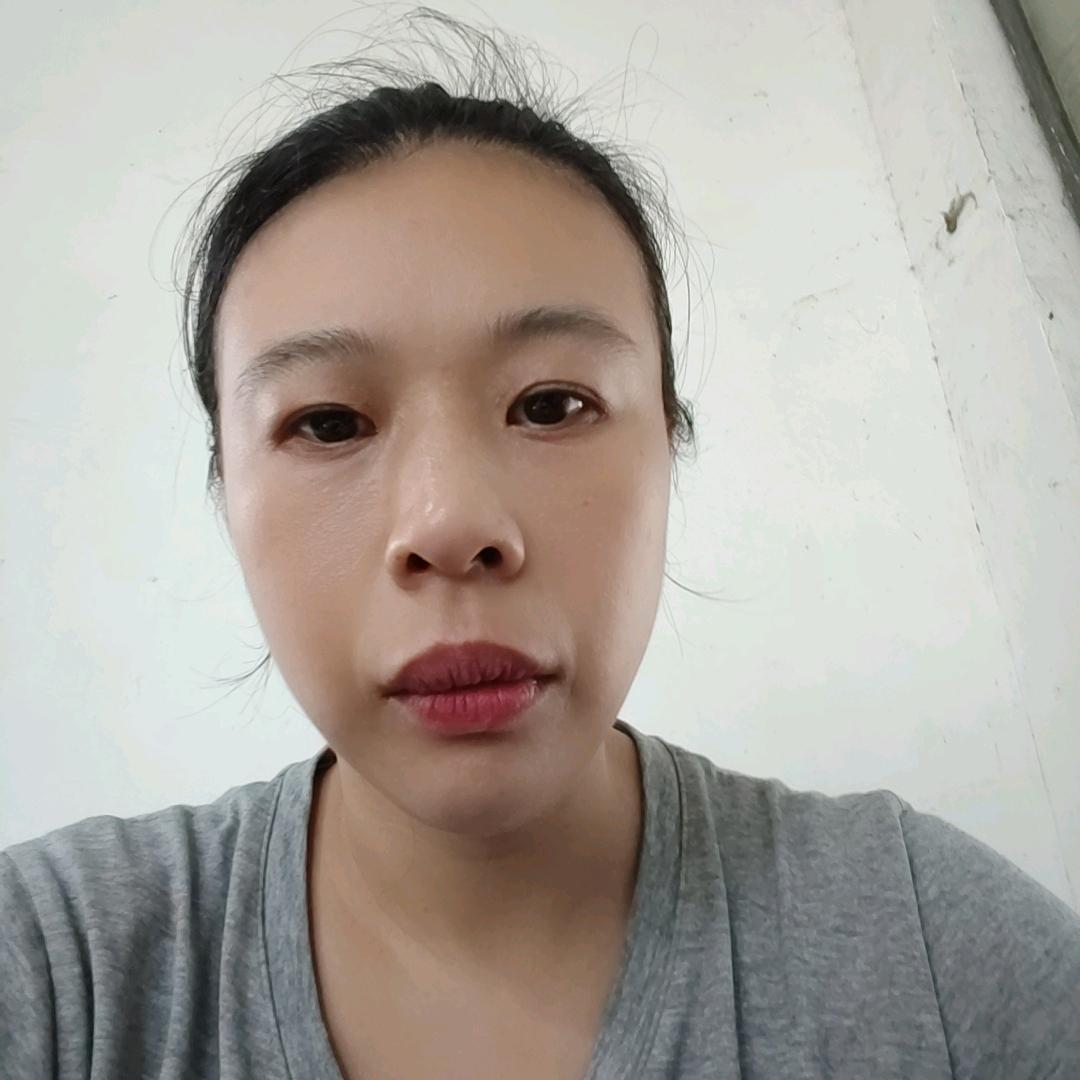 黄媛