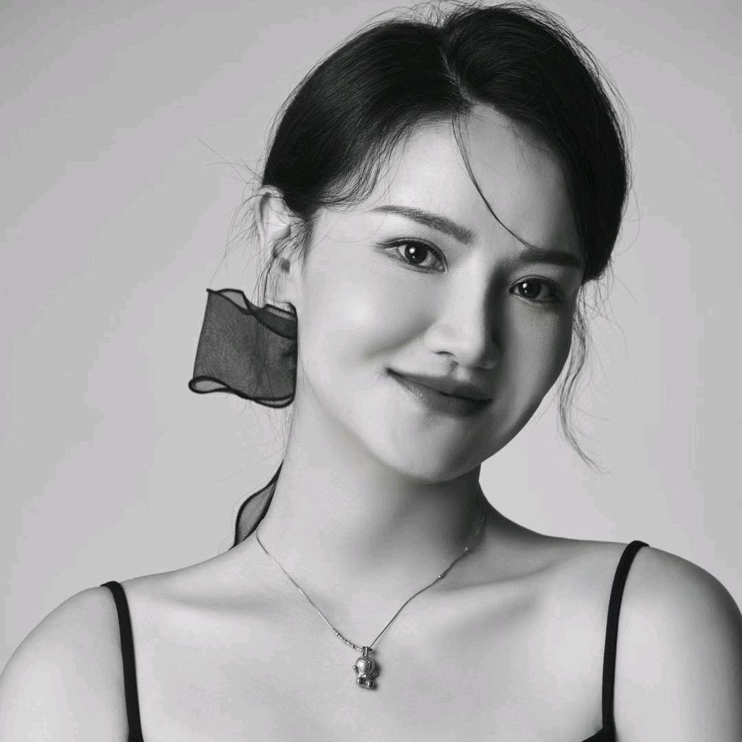 一七 9️⃣的大表姐