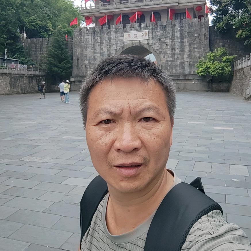 论哥商贸店