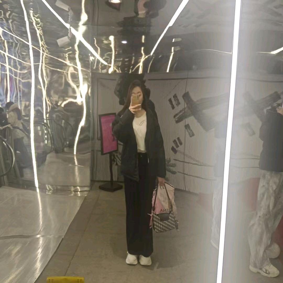 小孙赖个唧