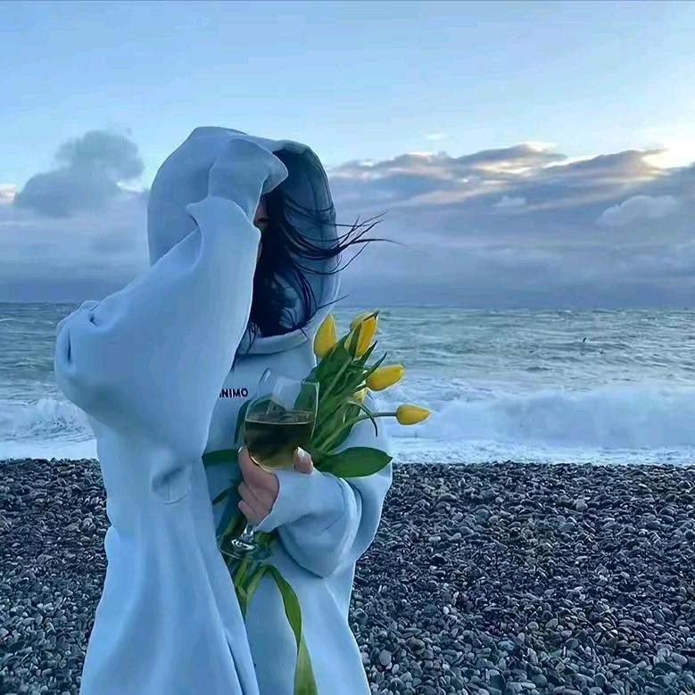 Ö耶 ʟ̆̈ᴜ̆̈ᴄ̆̈ᴋ̆̈ʏ̆̈🧡