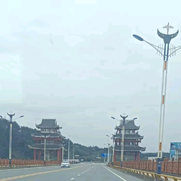 风雨过后看到彩虹。（相互关注）