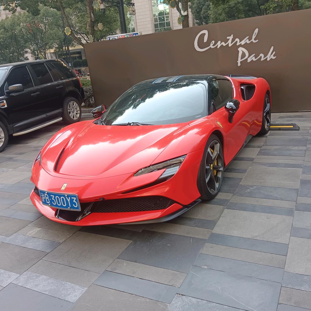 意大利缝纫设备公司，小唐