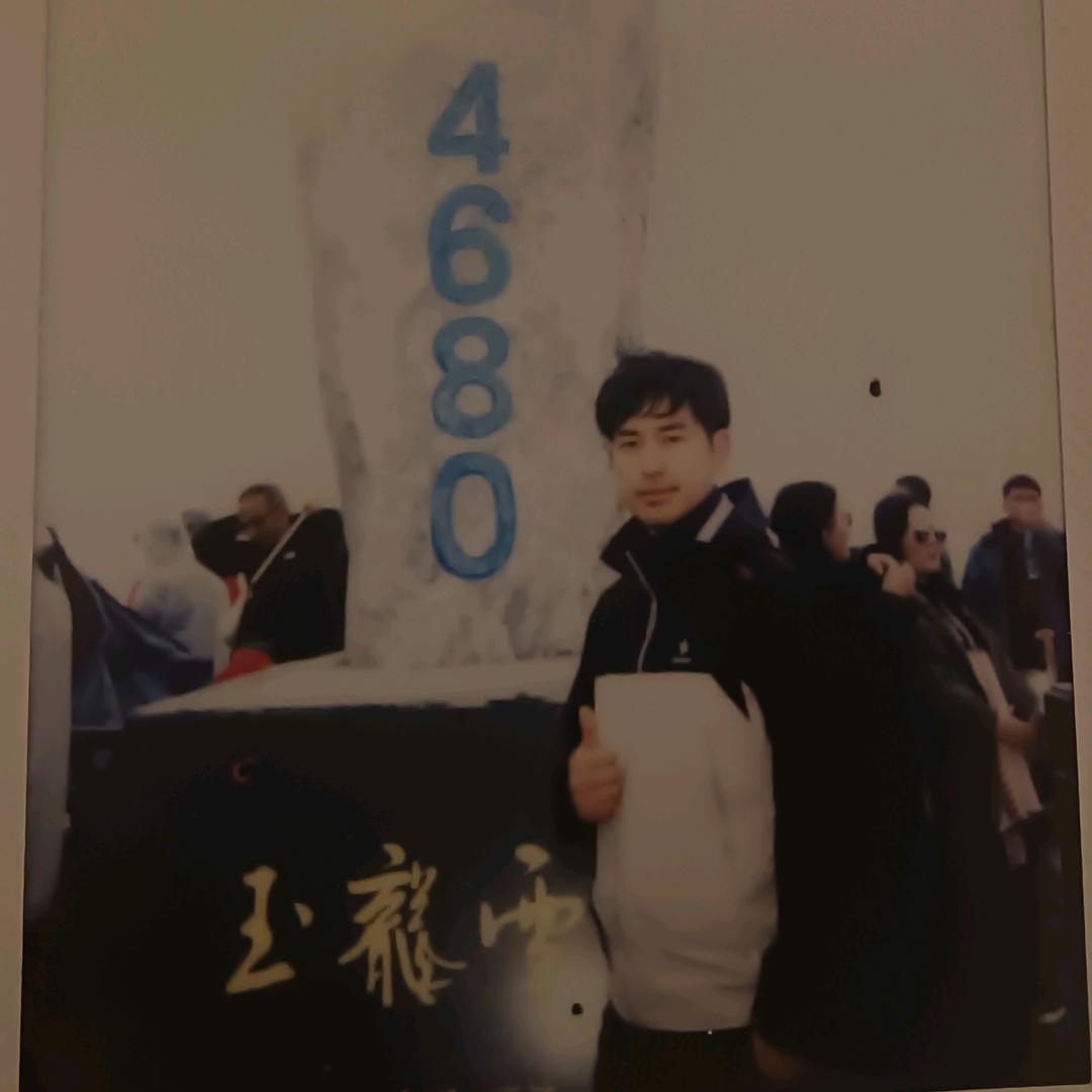 硬笔为主，软笔为辅