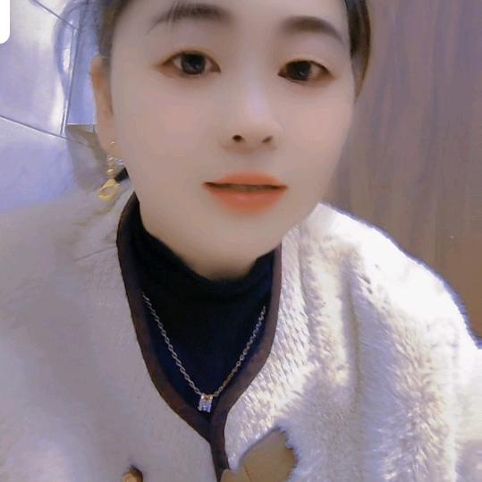 谭家小姐姐。拒绝私聊。