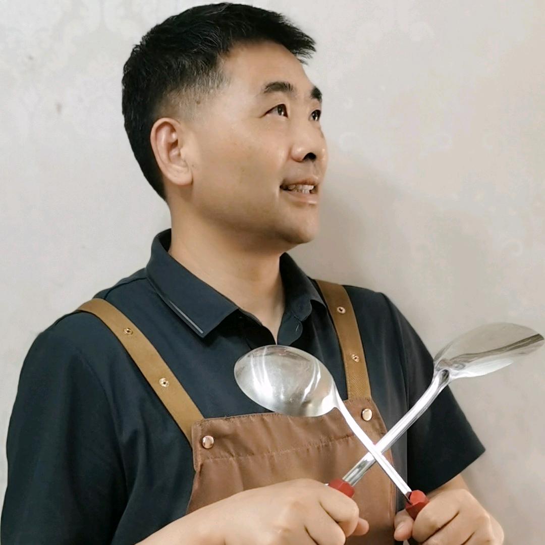 勇哥宅家做饭