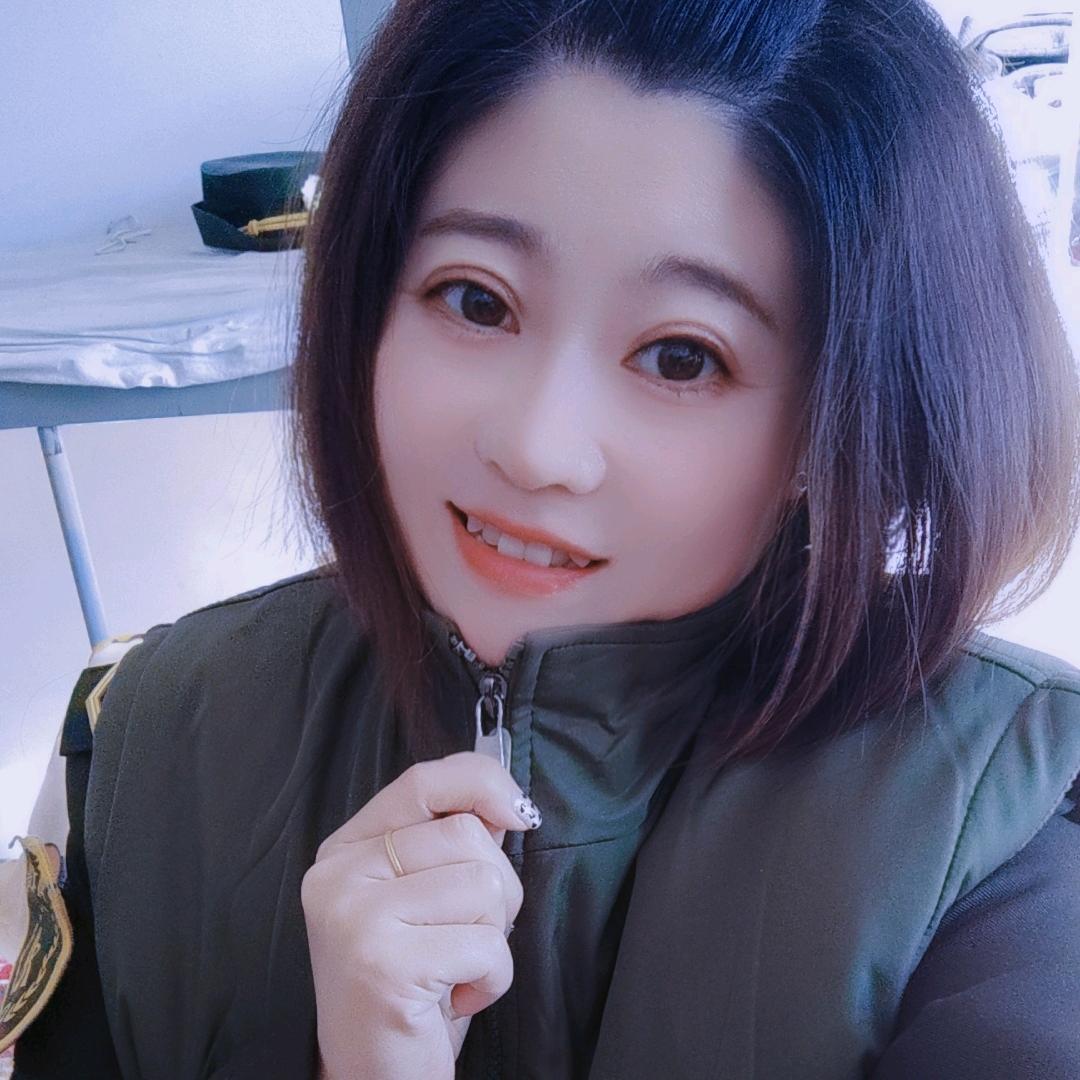 ゞ尐 艳↘艳