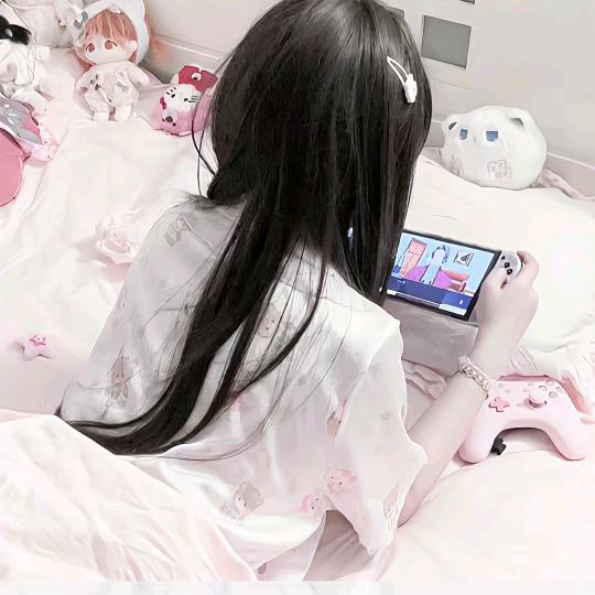 (づ ●─● )づ小绿🍵