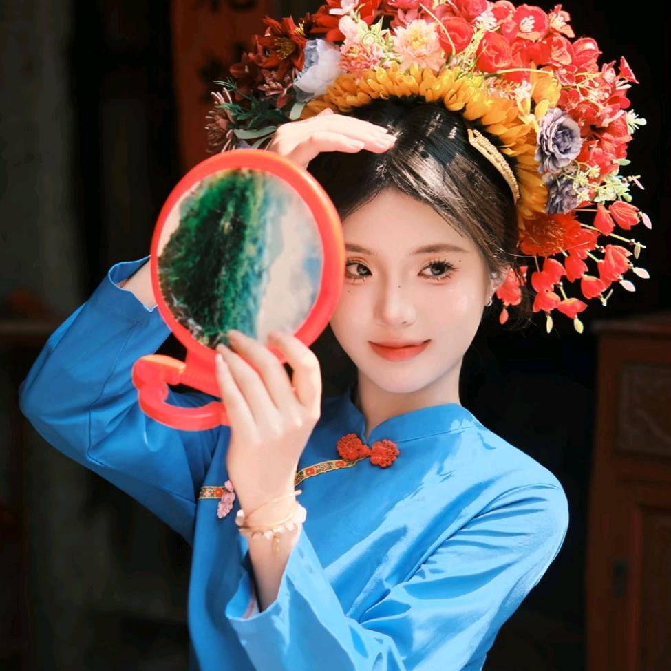 厦门化妆师鱼丸（约拍看主页）