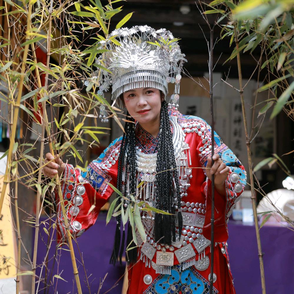 @假小子《莹儿》