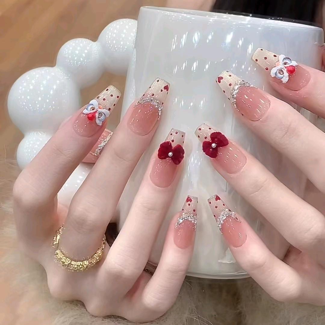 明月路绝色佳人店