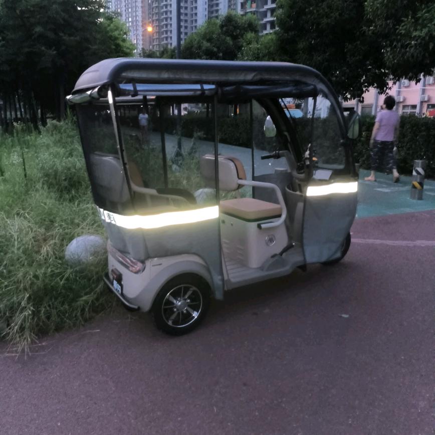 开心胡杨林