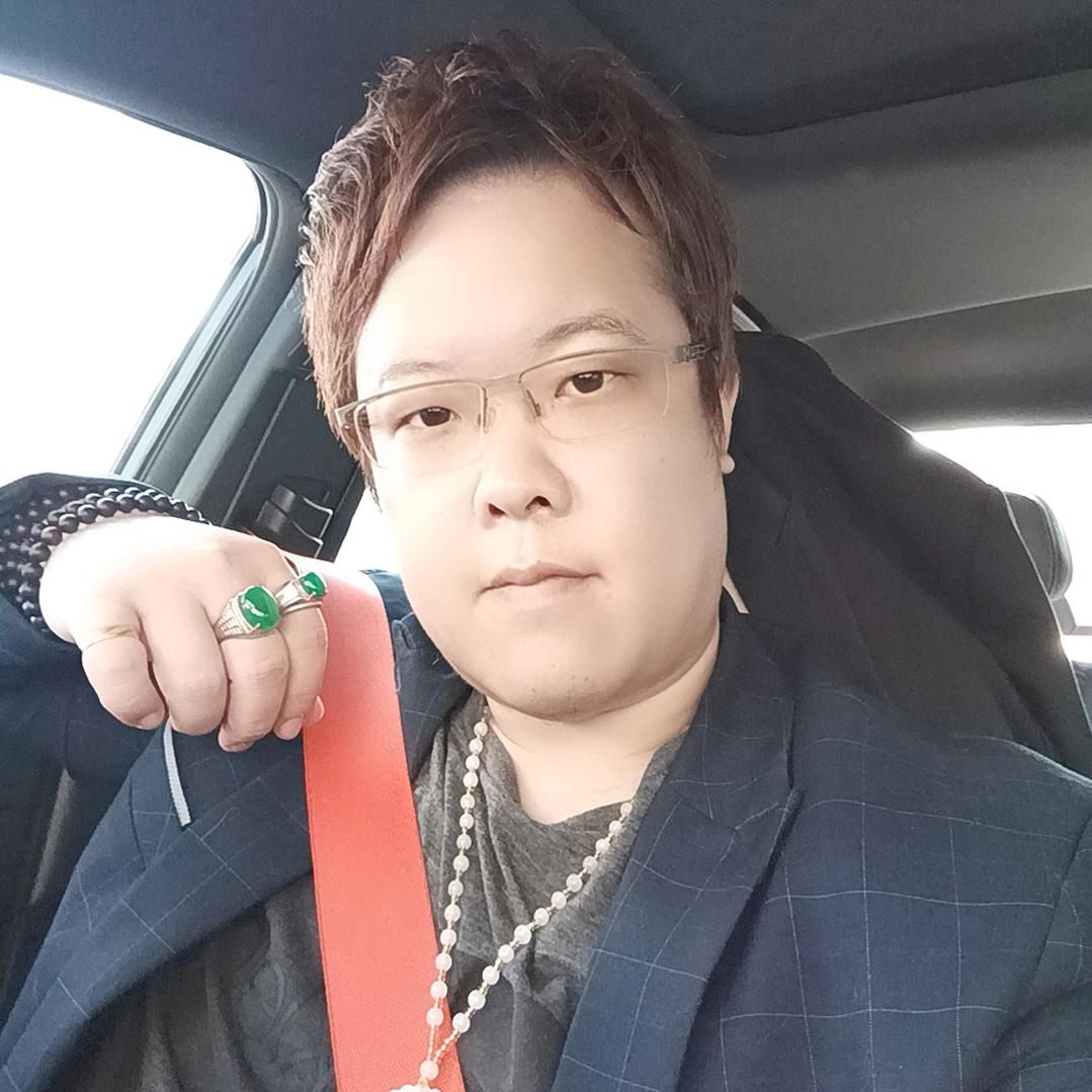 中国台湾应志宏（有中国居民身份证与护照）