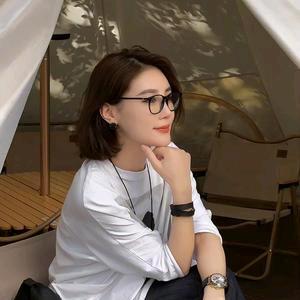 珊珊穿搭——《艺泽小铺》