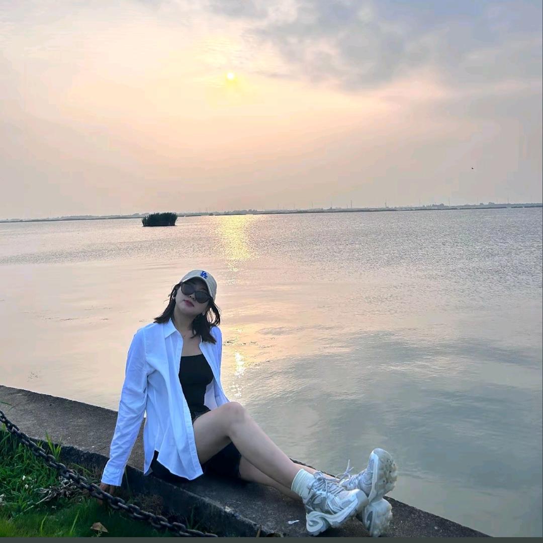 微笑～扯痛嘴角～