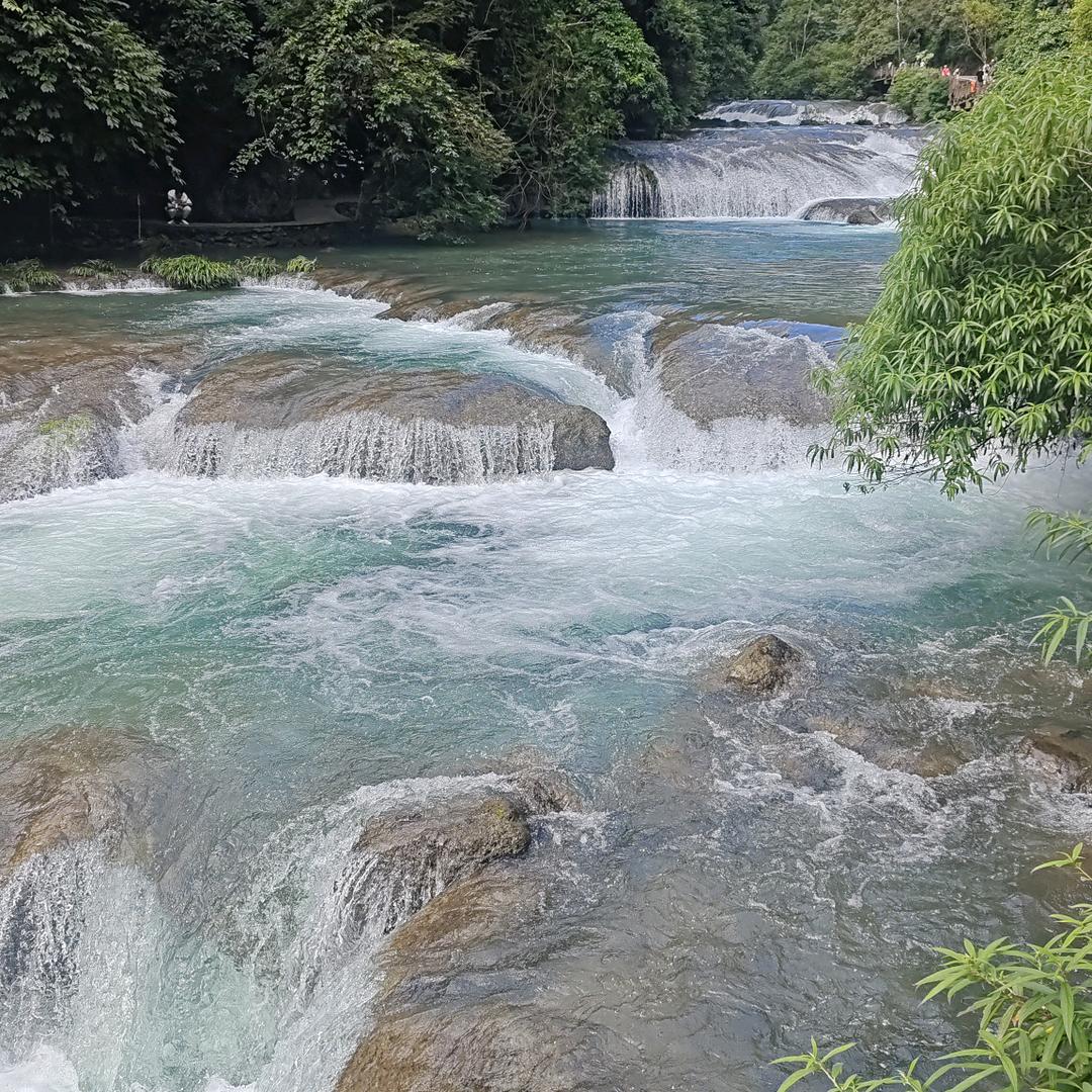 长发飘飘