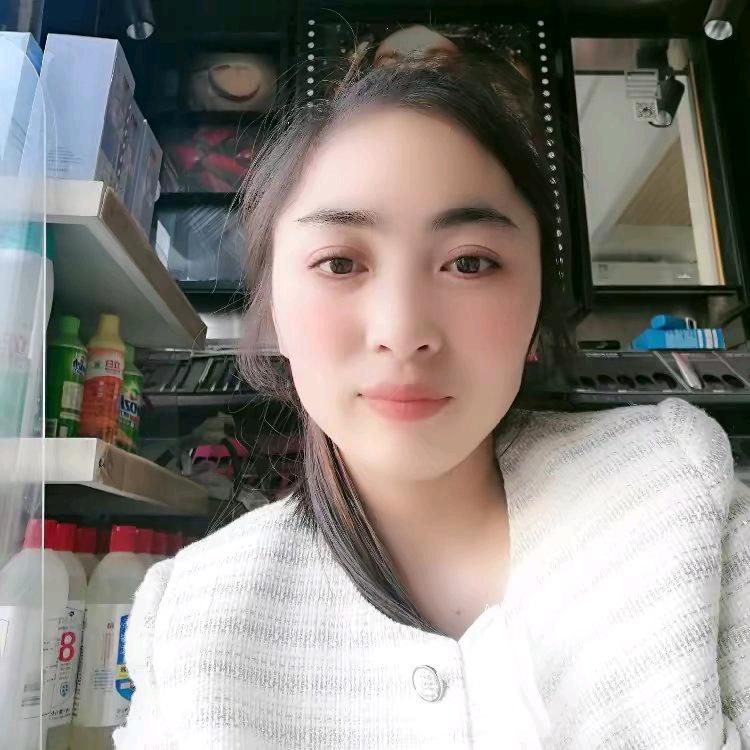 今巧閣佳人名妆(兴濮路店)专用号