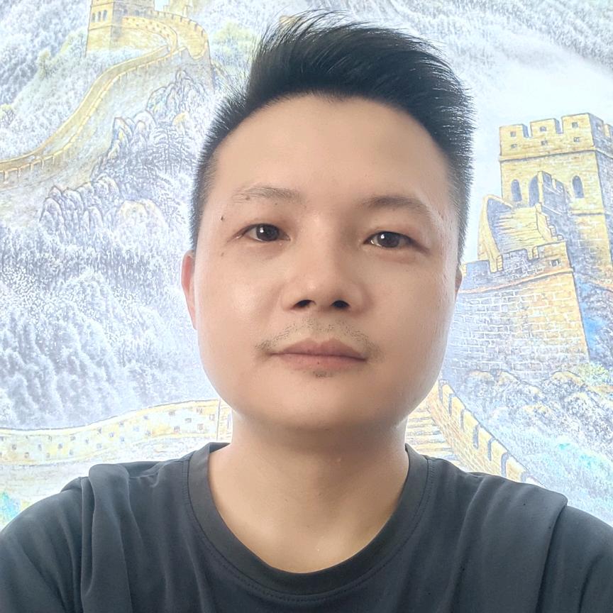 服装人杨晨