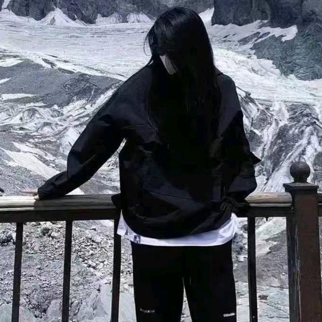 隔三秋