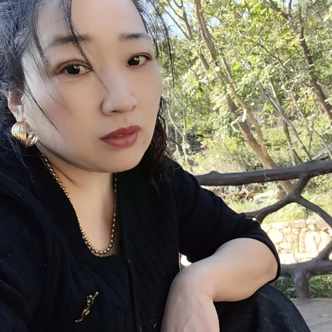 艳丽痘敏斑三姐