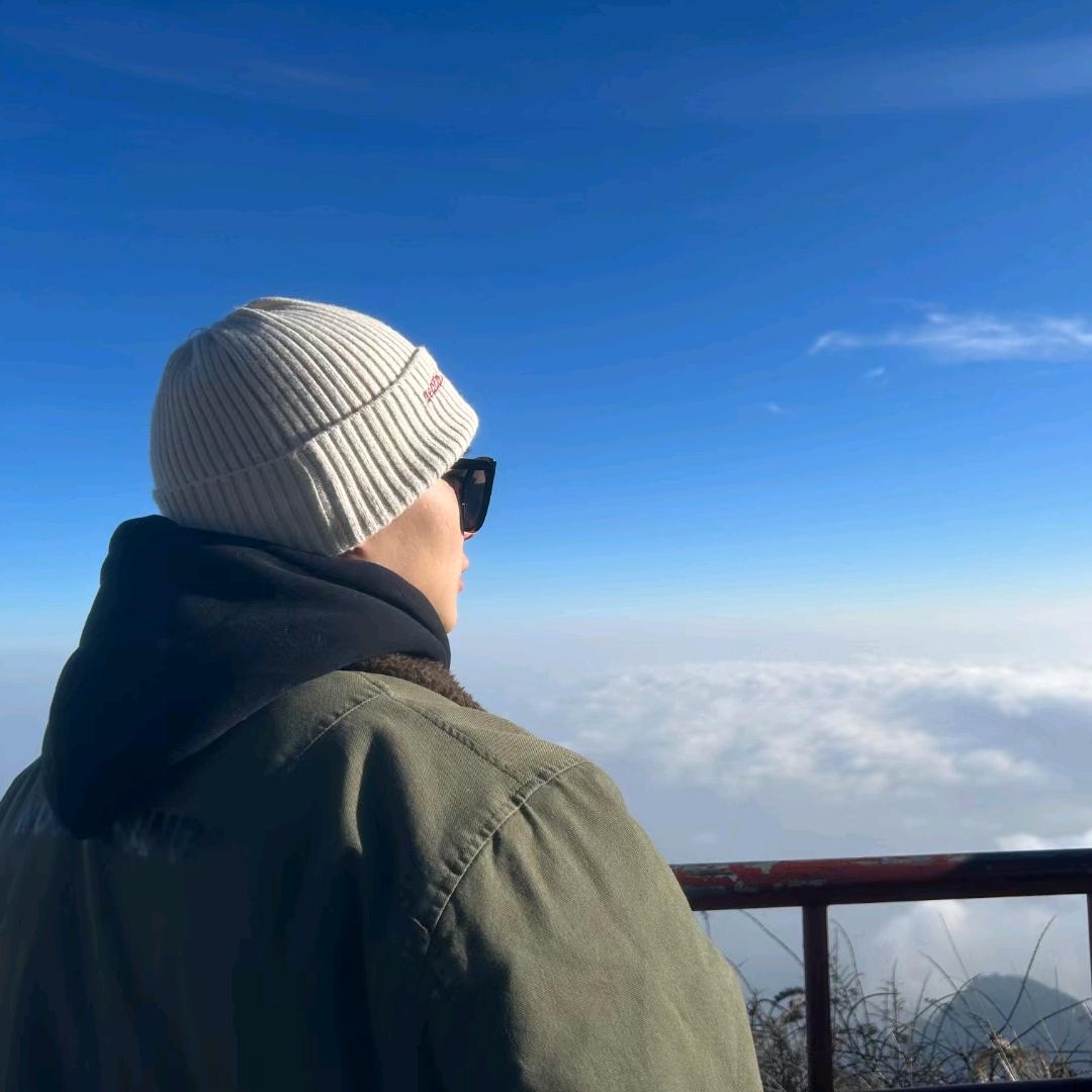 搞游泳健身的阿晨