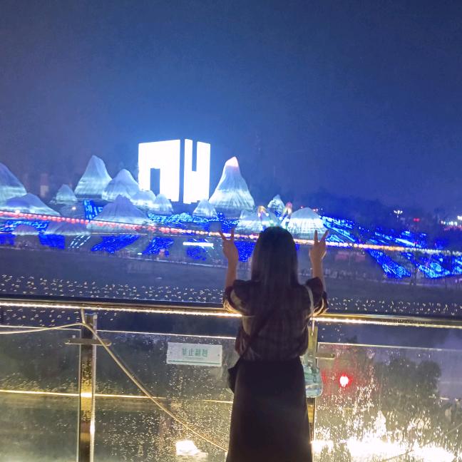 姚丽
