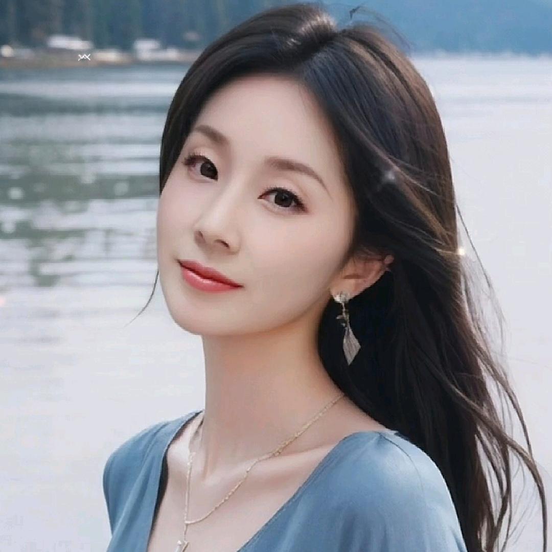 ᝰꫛꫀ🌹浅笑不语🌹💕