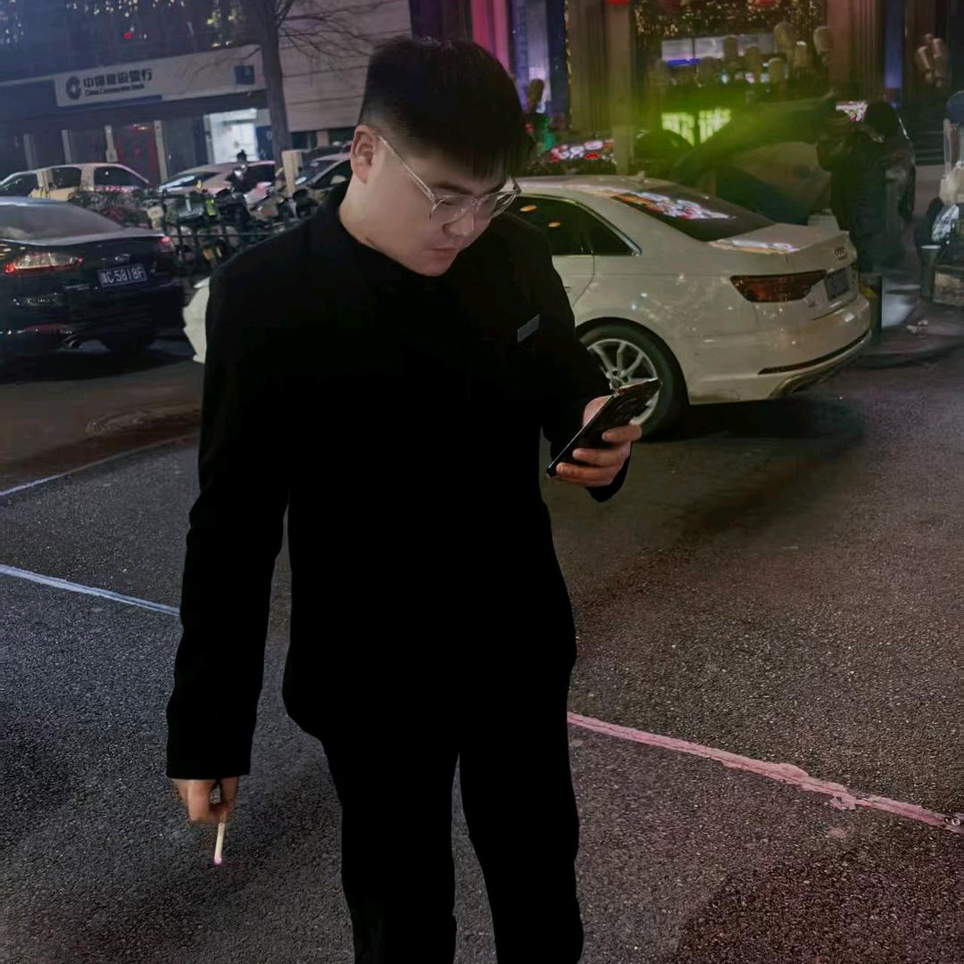 徐舒.