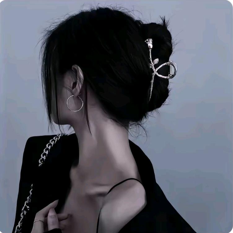 💕Lₒ悦ᨶ႒ᩚ己ᵥ̶ₑ̶ᩚ