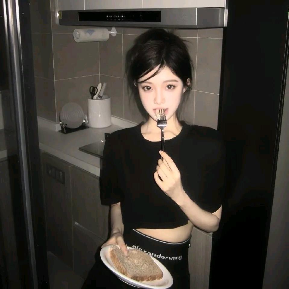 秃秃.