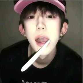 七十九岁腼腆小伙