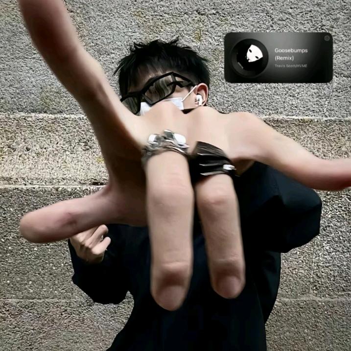 不跟你说话了
