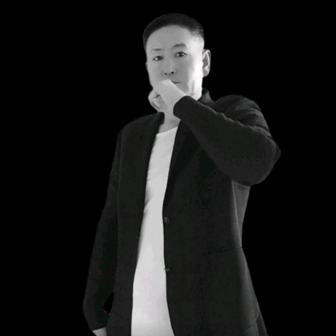 鶦摆摆
