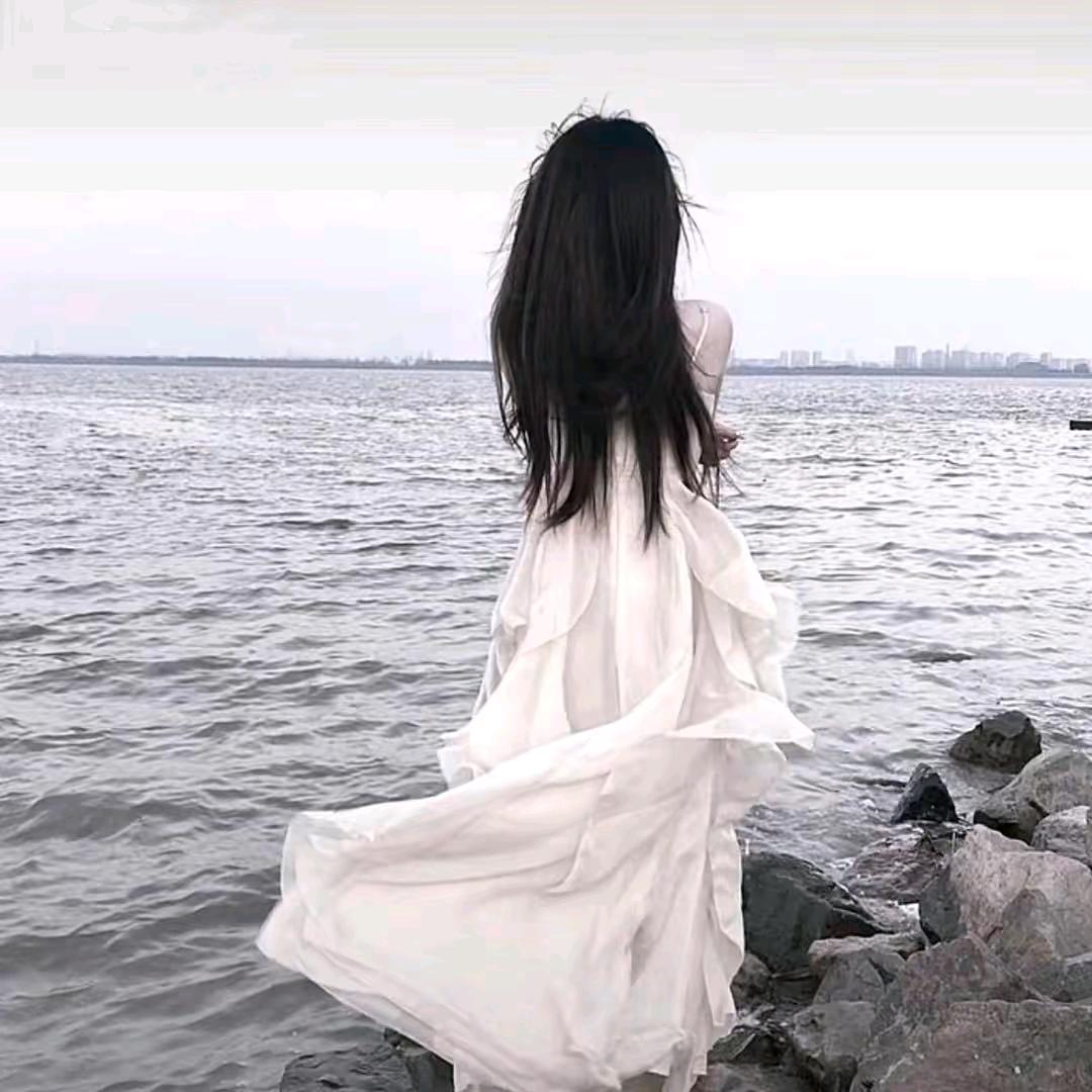 颖.