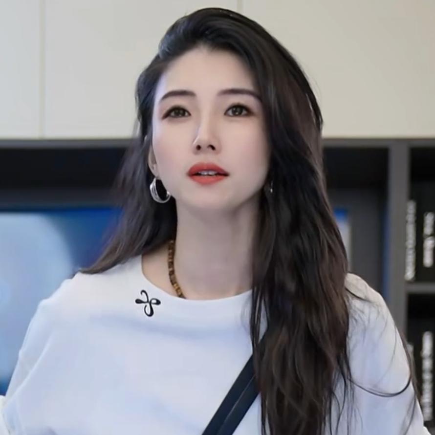 西西女装穿搭