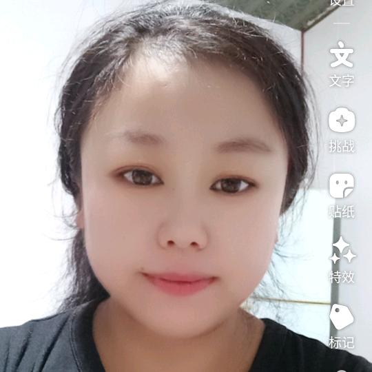 玲玲  晚上《  8点10首播》