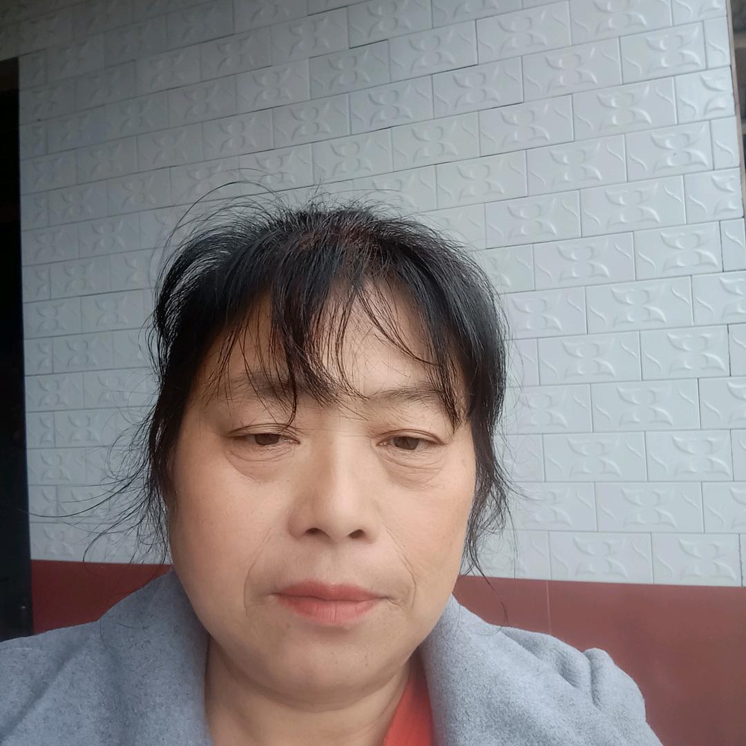 阿华早上六点半开播