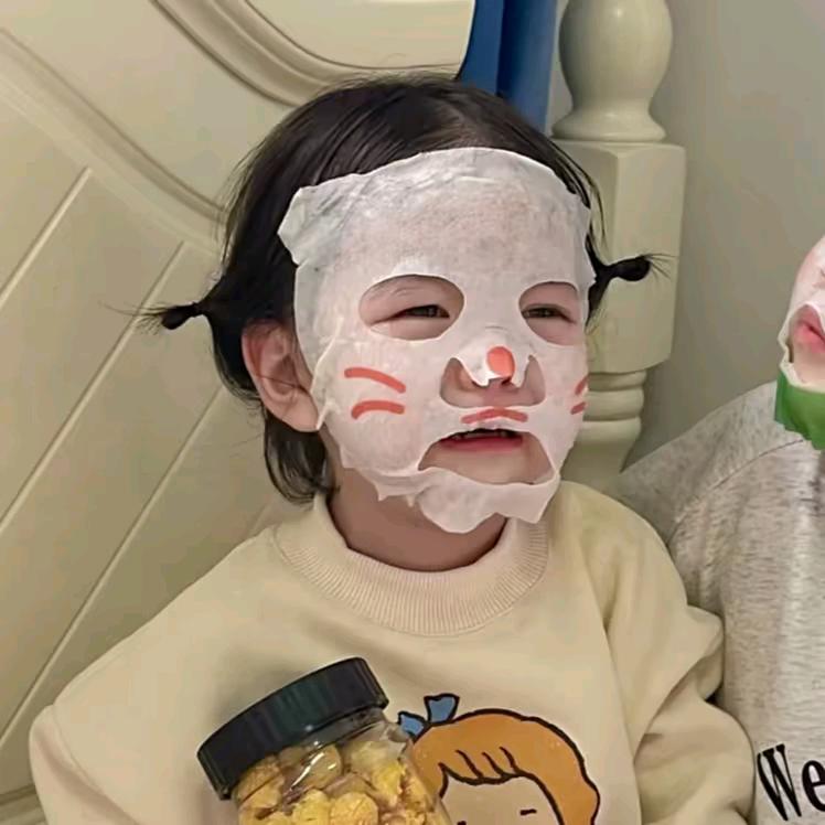 小猫爱吃鱼≽^•༚•