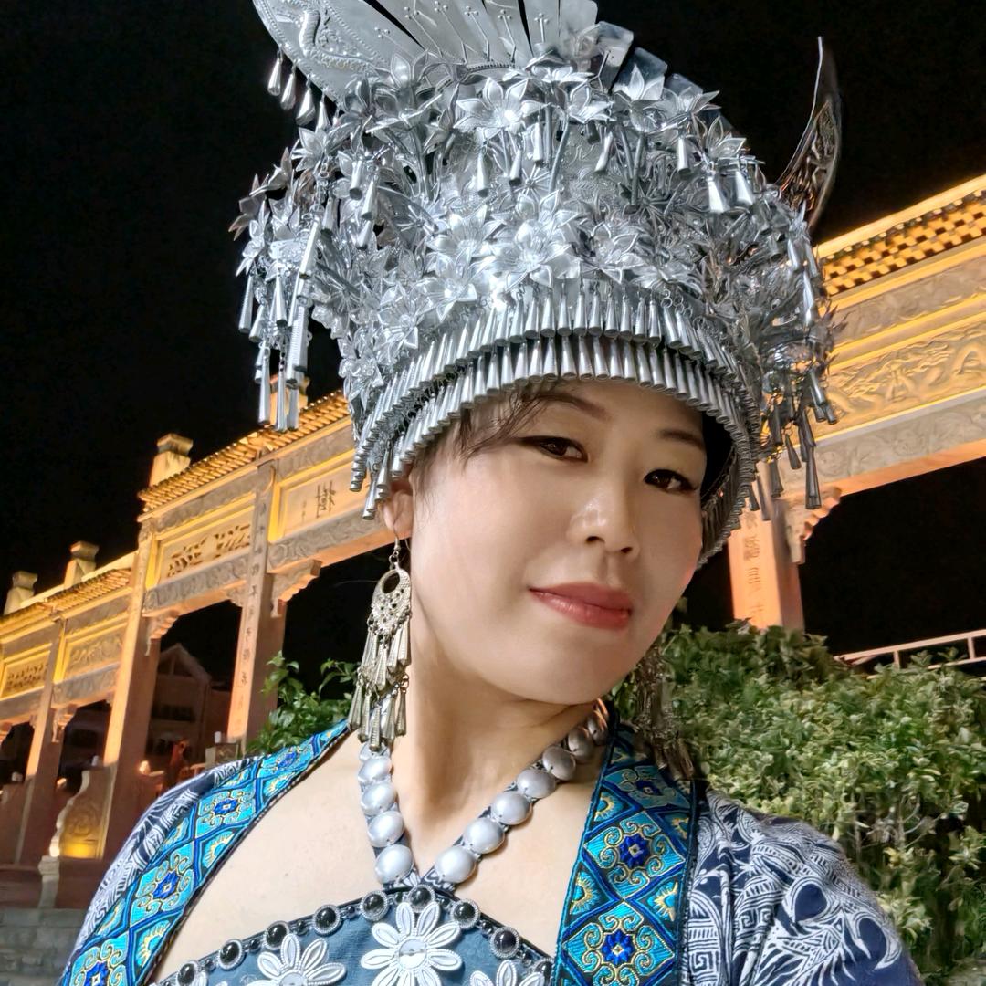 远嫁的小琴