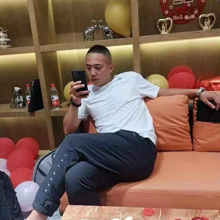 你挺淘气吖！！！