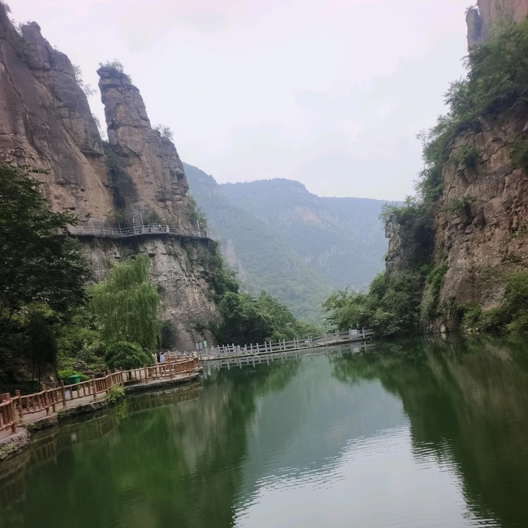 皇家米兰装修设计壁布消防工程