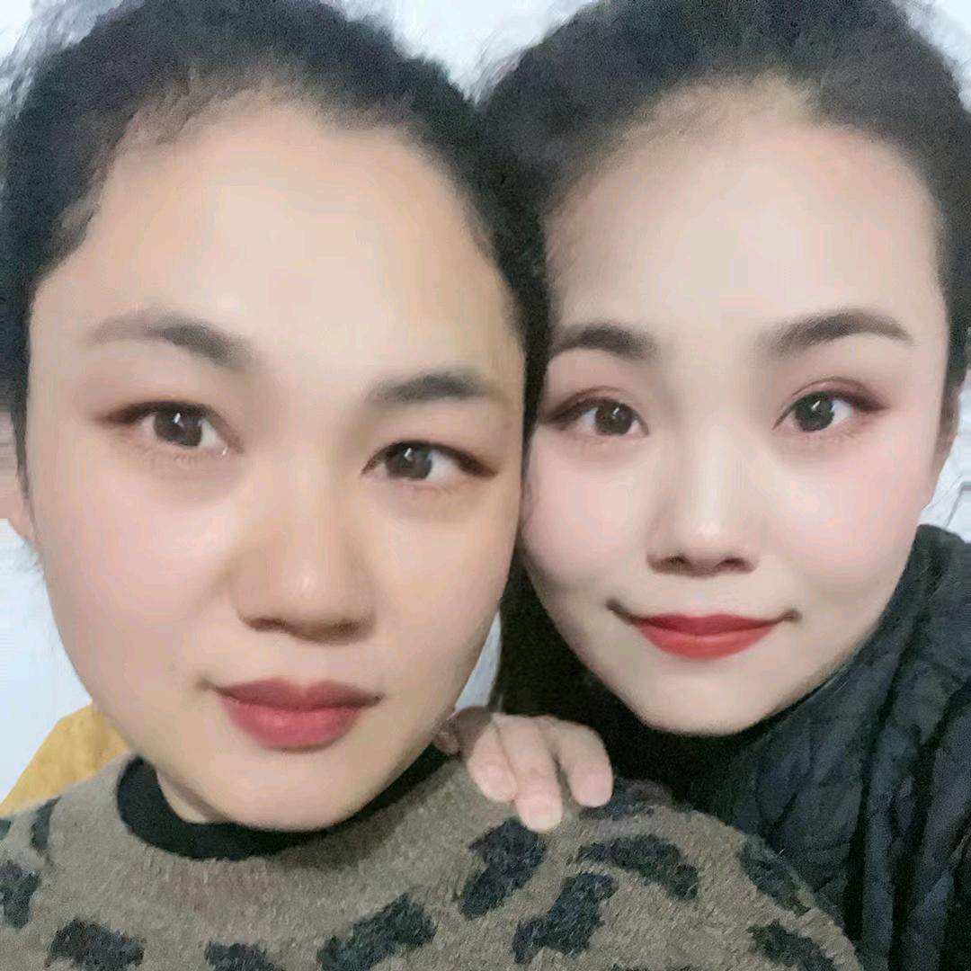 包包姐姐（文文）