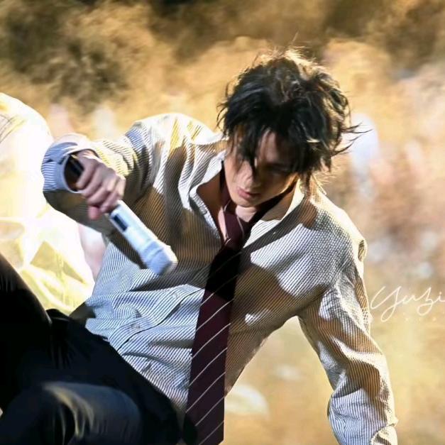 满山猴子我腚最红