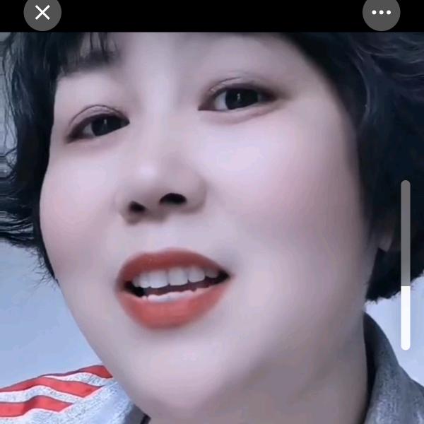 附近美女