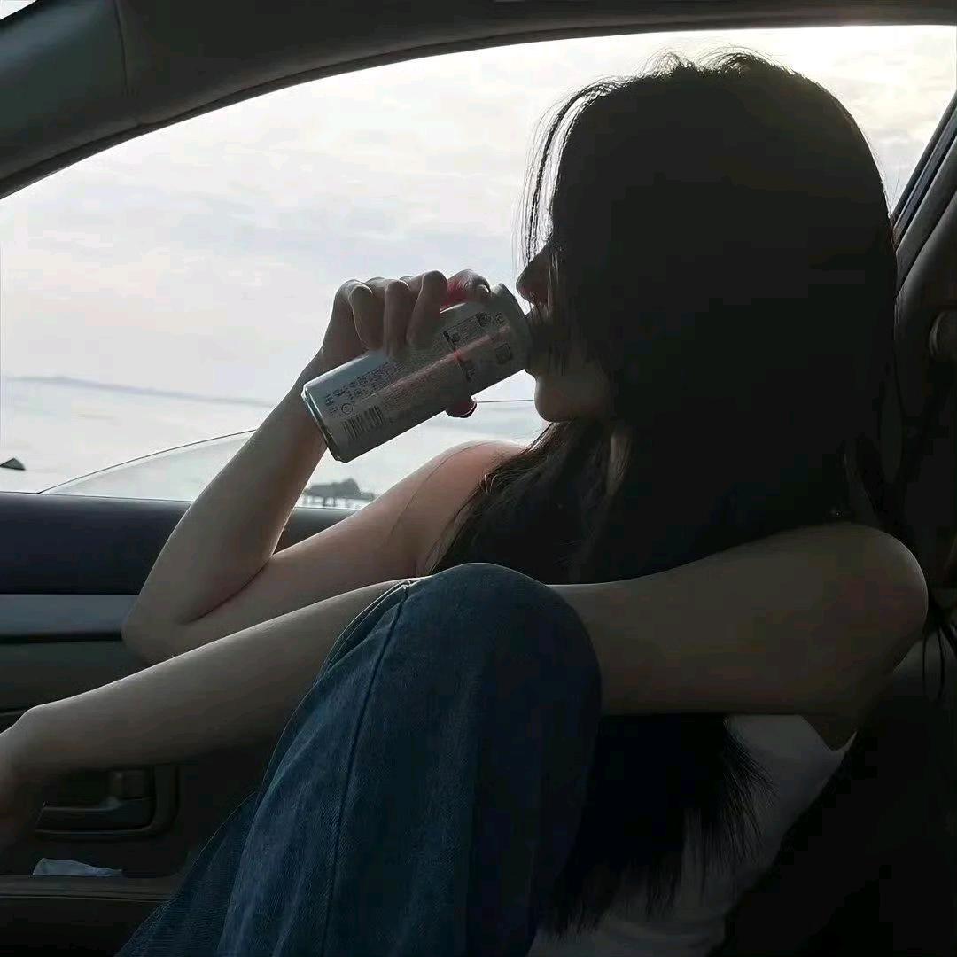 陕西女骑小雨