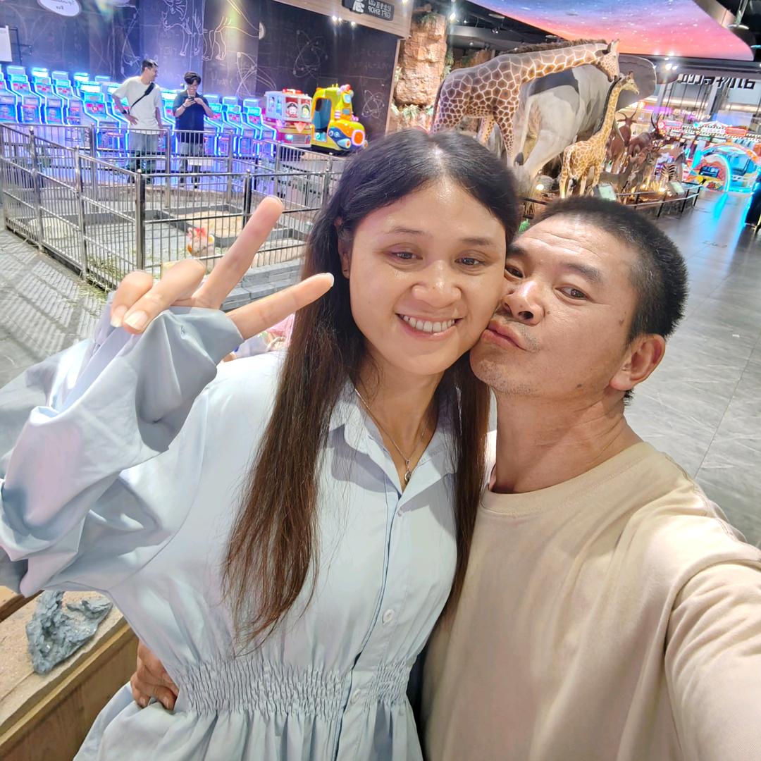 忠哥，忠哥，忠哥，忠诚一生