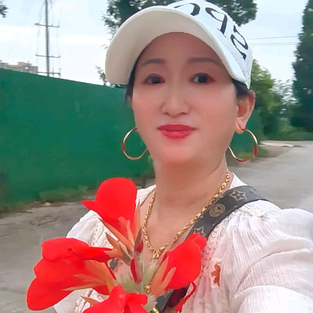 没有老公的女人谁来疼