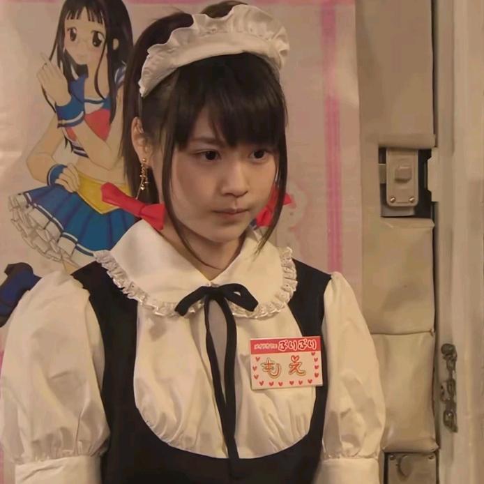 誩