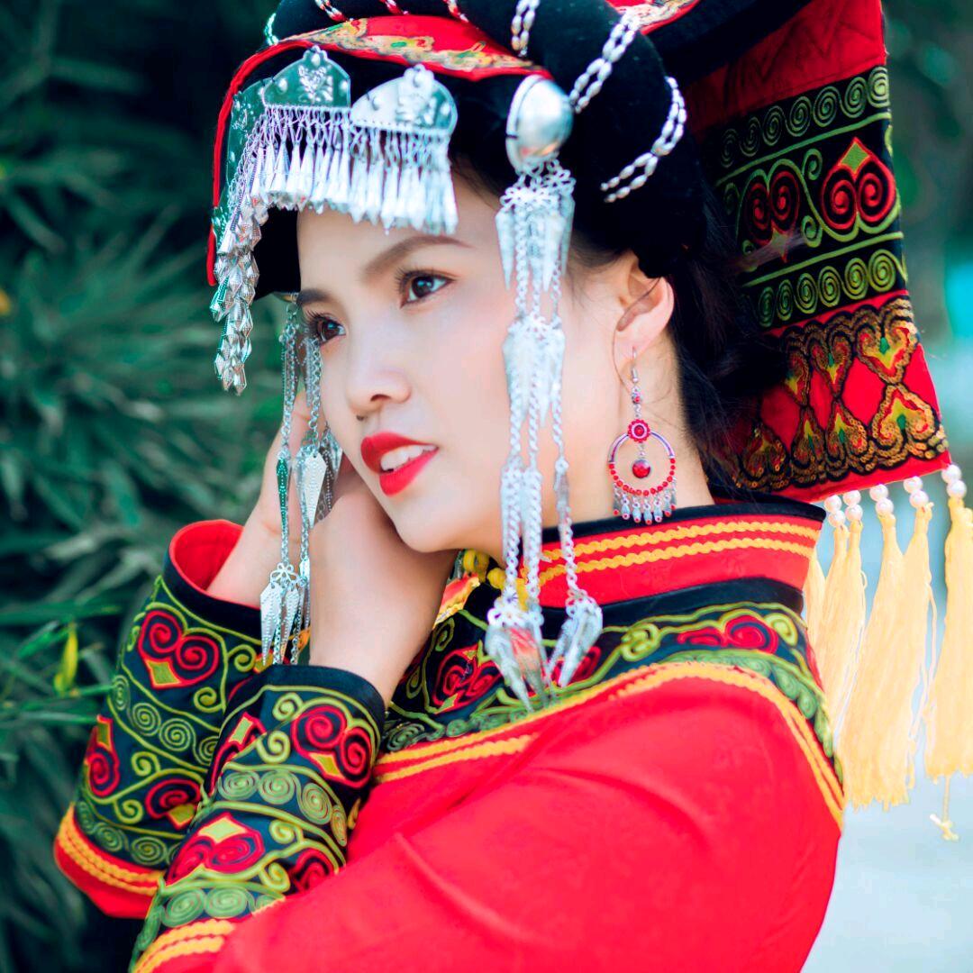 花儿炫妆铺