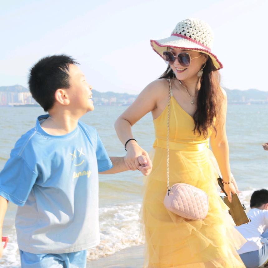 🍀周小小--稳修格拧哒哩😂🌸